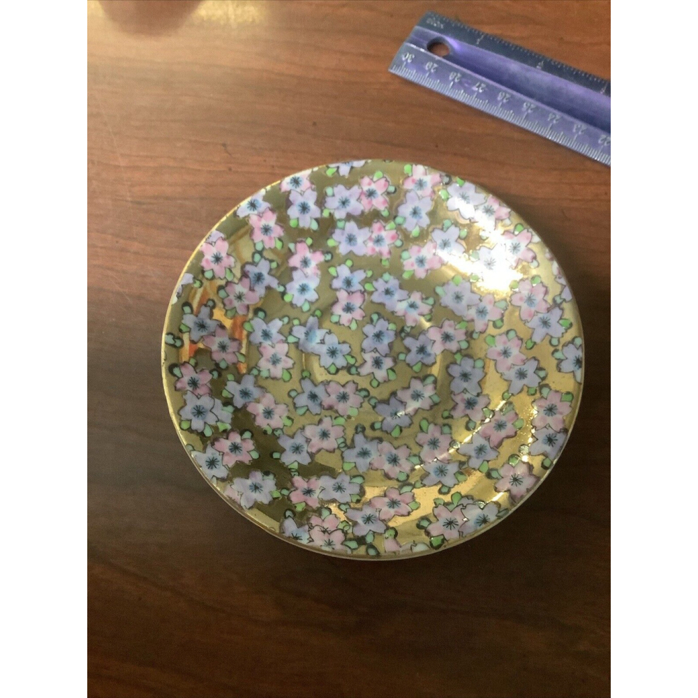 Lmari? Japan- Floral Chintz on gold